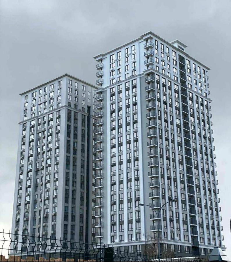Solo Apartment Kamenskaya Kyiv Exterior photo